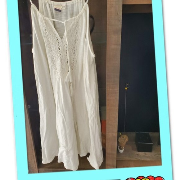 TILLY'S HAULS (9) PIECES XL - Picture 9 of 11